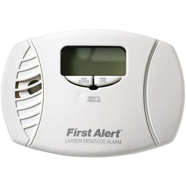 FIRST ALERT CO615 Carbon Monoxide Plug-In Alarm (Battery Backup & Digital Display)